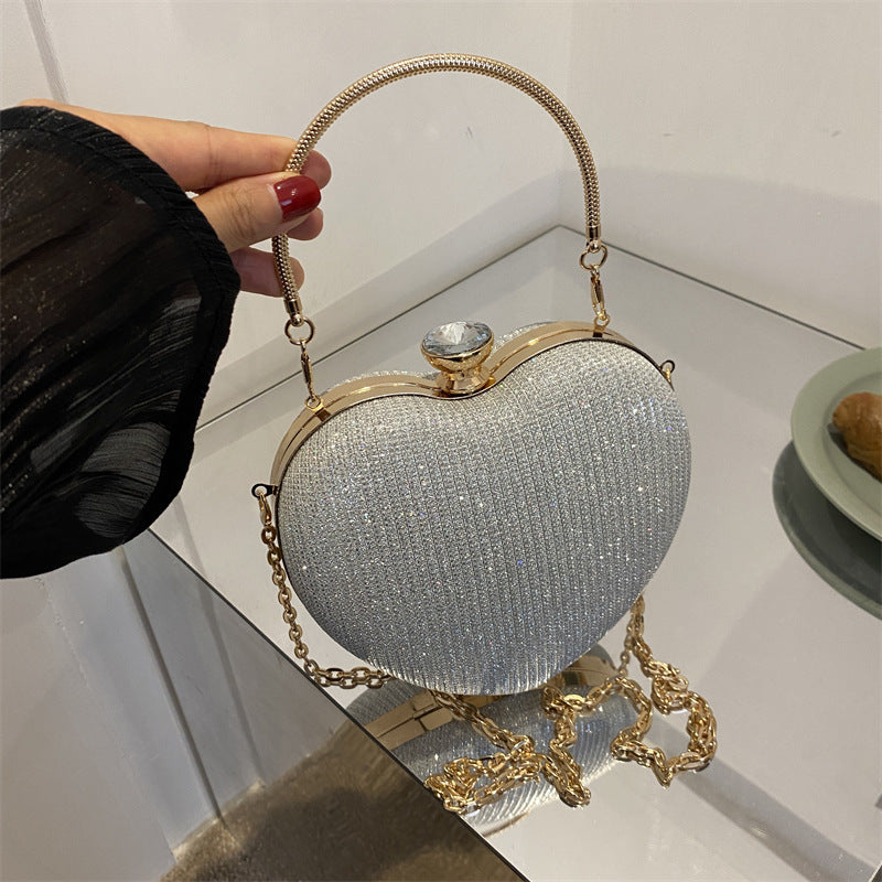 Elegante Herz-Abendtasche