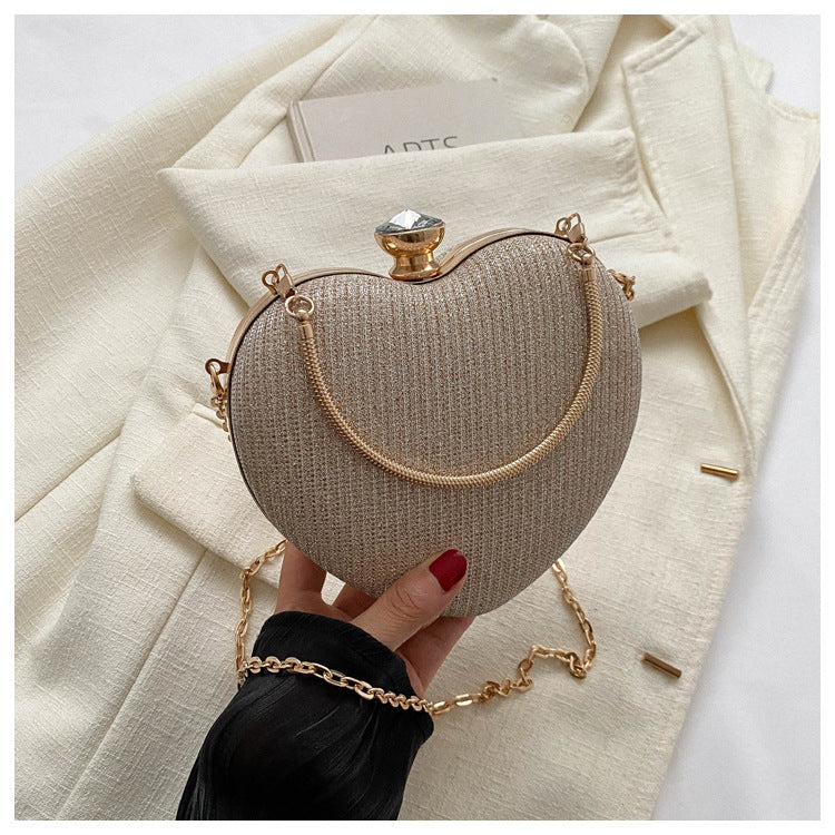 Elegante Herz-Abendtasche