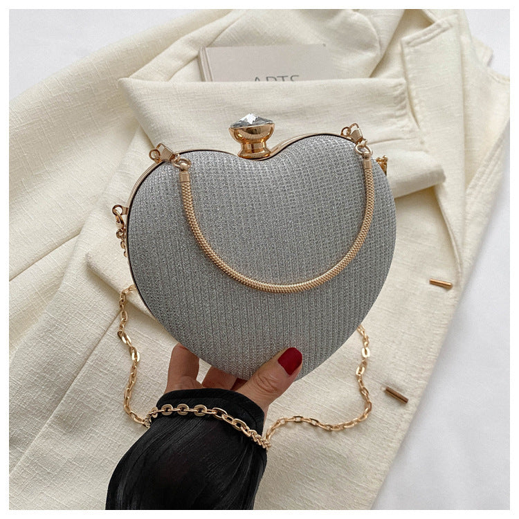 Elegante Herz-Abendtasche