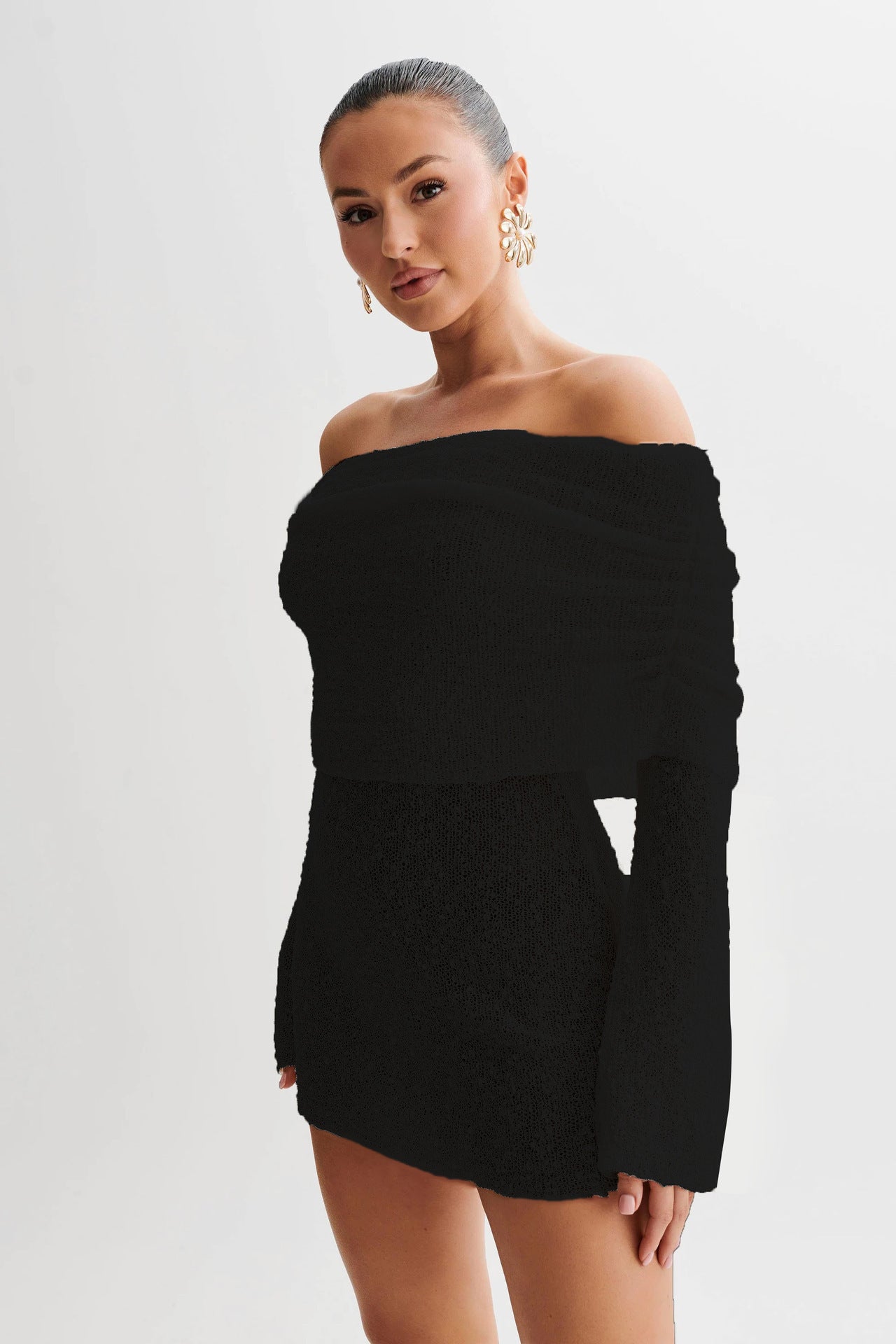 Schulterfreies Strickkleid