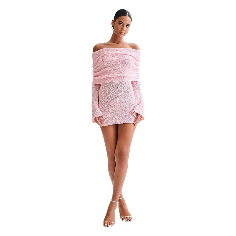 Schulterfreies Strickkleid