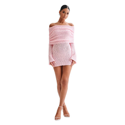 Schulterfreies Strickkleid